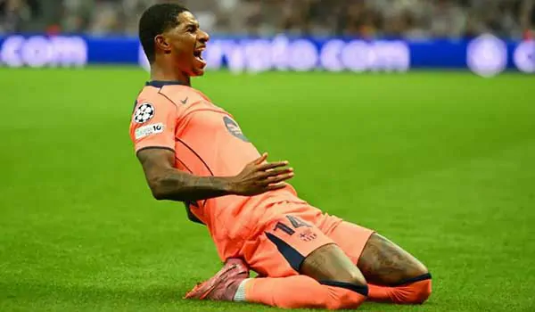 راشفورد يتعهد بتسجيل المزيد بعد تسجيله هدفين لبرشلونة ضد نيوكاسل