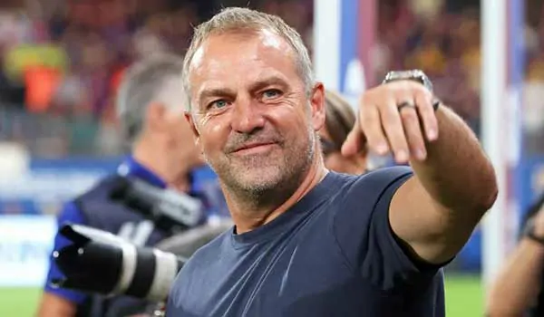 هانسي فليك يُبدي رأيه في هدف راشفورد على نيوكاسل