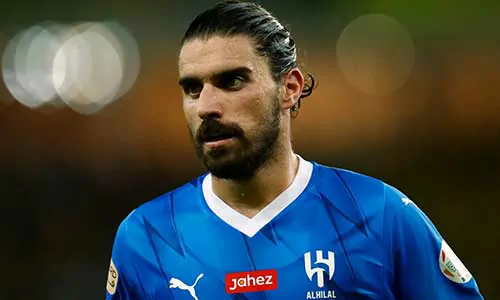 موعد وتوقيت مباراة التعاون ضد الهلال في دوري روشن السعودي 2025 والقنوات الناقلة